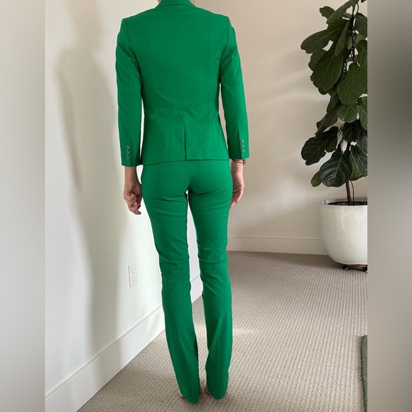 The Limited Women’s Suit. One-Button Blazer (XS) & Straight Leg Trouser (0) - Picture 7 of 16
